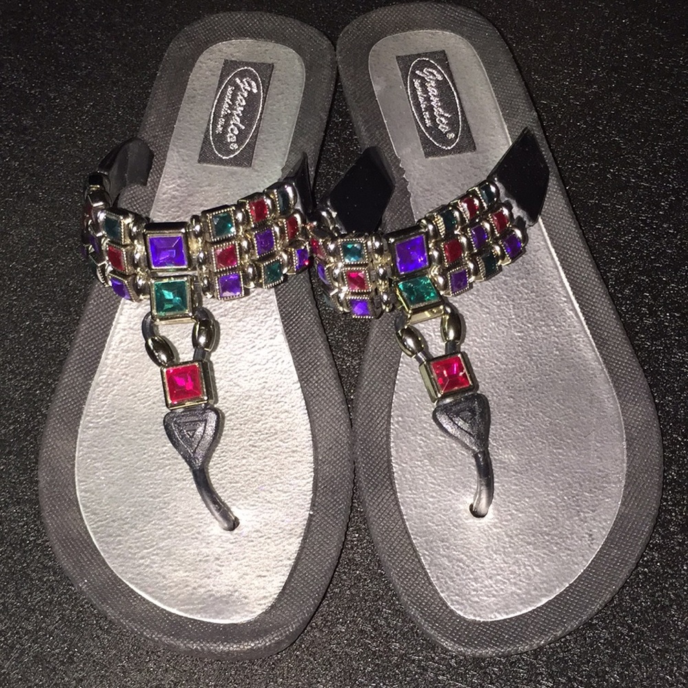 NWOT women’s jeweled sandals
